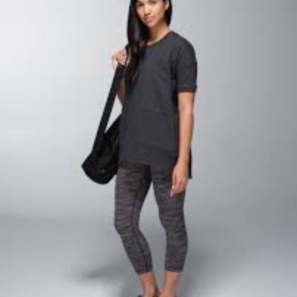 NWT Lululemon Size 2 Wunder Under Crop Legging Wee Are From Space Black Cashew